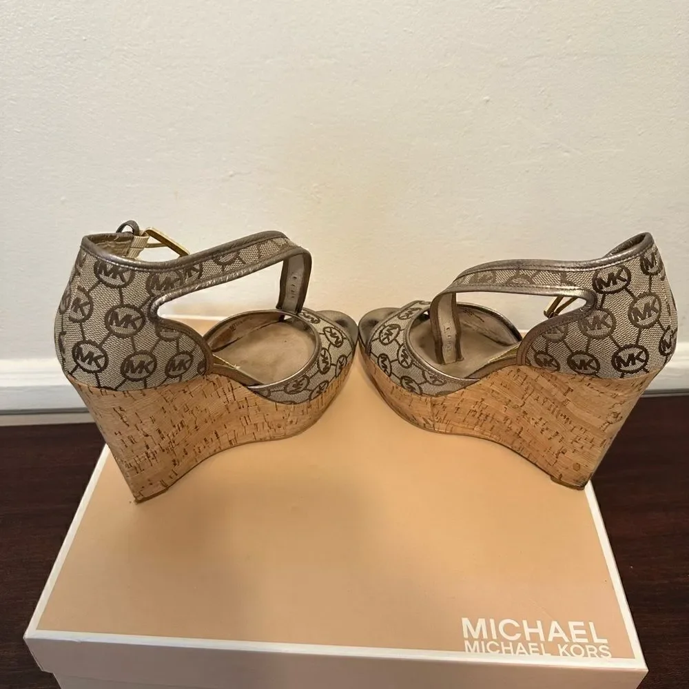 Michael Kors platform iconic lightweight gold cork wedge sandal size 7 - Picture 6 of 10